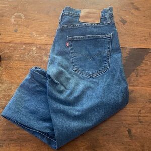 Levi’s 502 jeans
